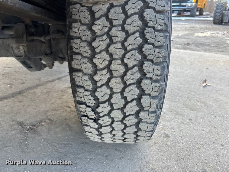 image for item FG1531 2017 GMC Sierra 2500HD Crew Cab pickup truck