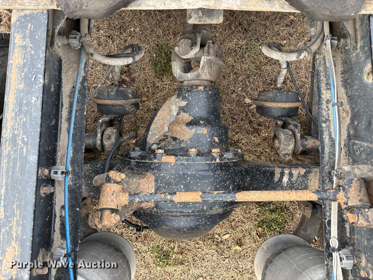 image for item FG1563 2007 Freightliner Columbia semi truck