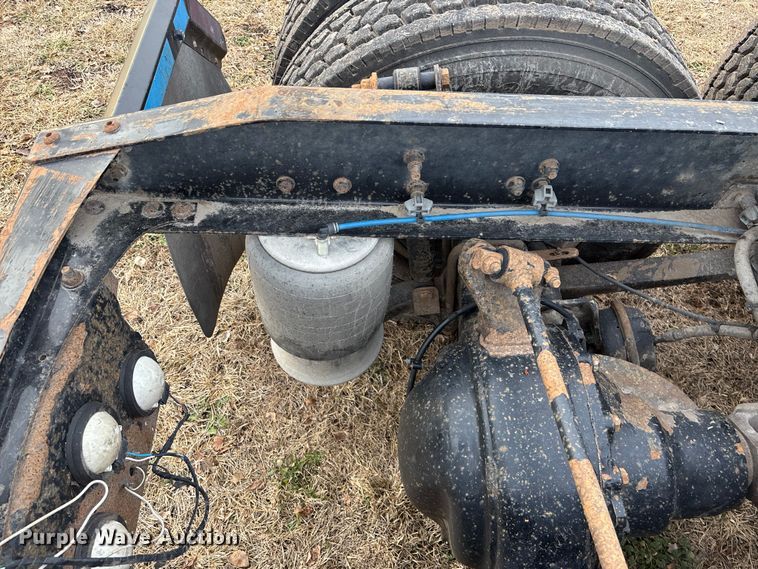 image for item FG1563 2007 Freightliner Columbia semi truck