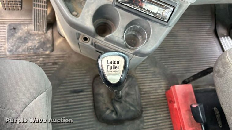 image for item FG1563 2007 Freightliner Columbia semi truck