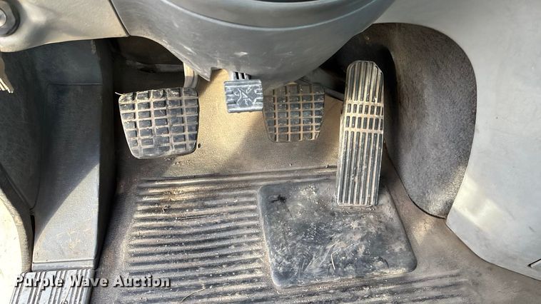 image for item FG1563 2007 Freightliner Columbia semi truck