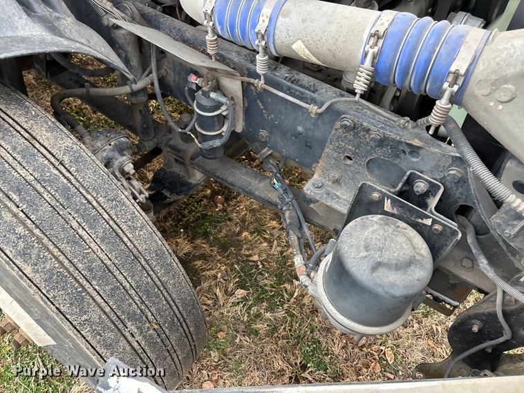 image for item FG1563 2007 Freightliner Columbia semi truck