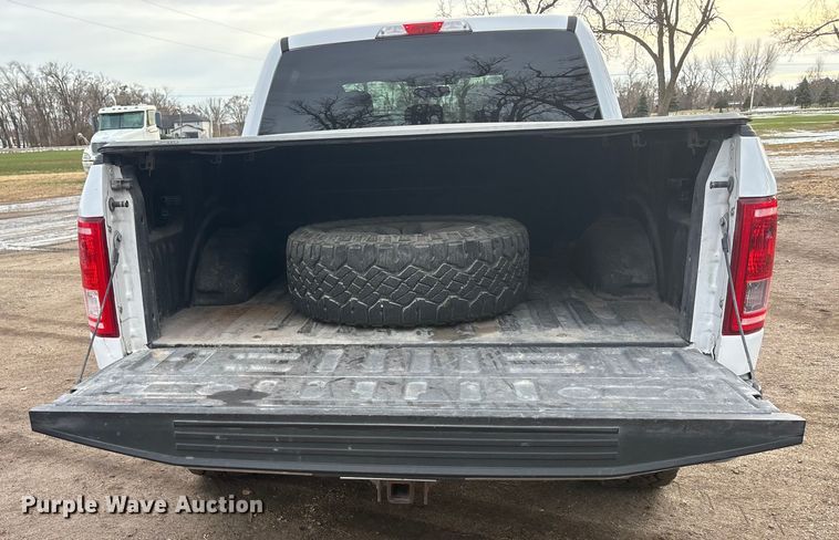 image for item FG1566 2016 Ford F-150 SuperCrew pickup truck