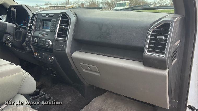 image for item FG1566 2016 Ford F-150 SuperCrew pickup truck