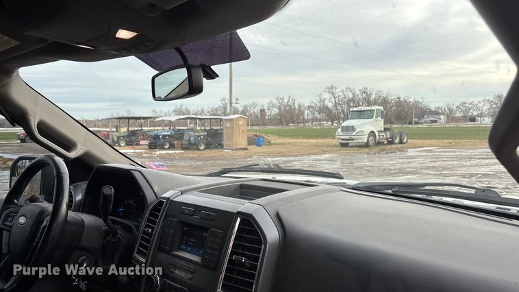 image for item FG1566 2016 Ford F-150 SuperCrew pickup truck