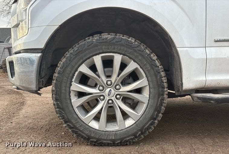 image for item FG1566 2016 Ford F-150 SuperCrew pickup truck