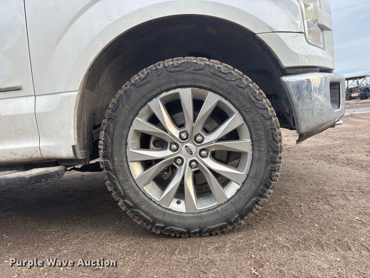 image for item FG1566 2016 Ford F-150 SuperCrew pickup truck