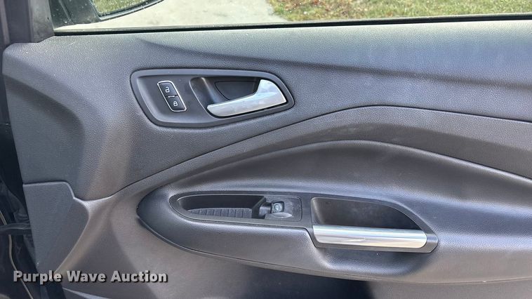 image for item FG1571 2015 Ford Escape SE SUV