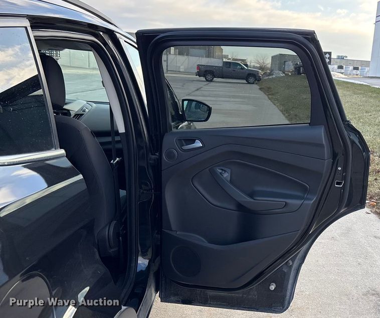 image for item FG1571 2015 Ford Escape SE SUV