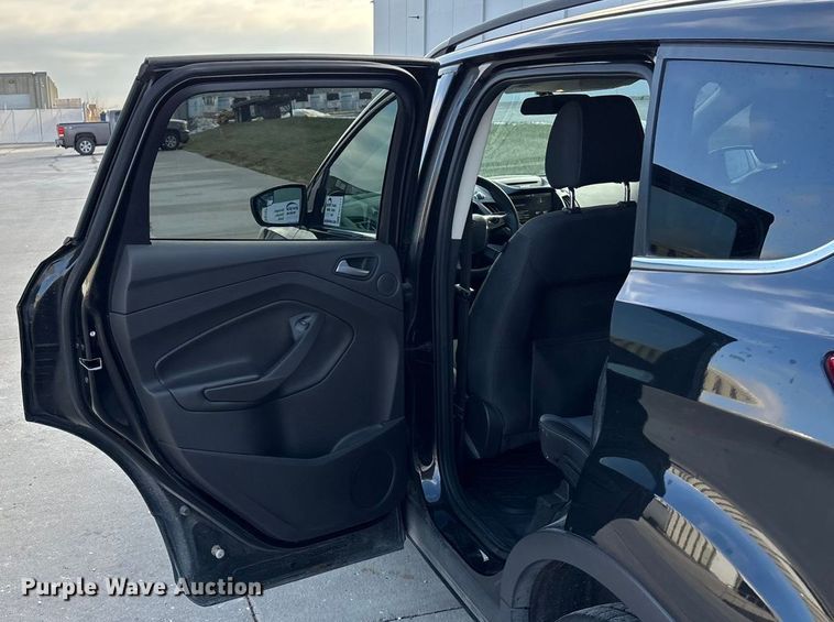 image for item FG1571 2015 Ford Escape SE SUV