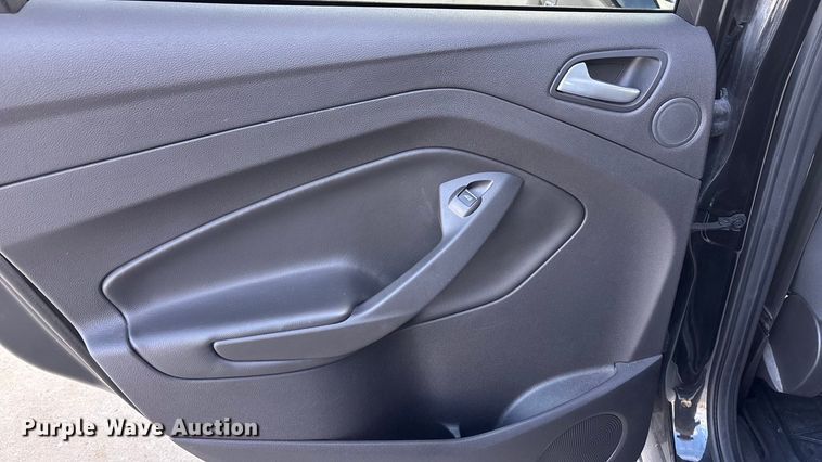 image for item FG1571 2015 Ford Escape SE SUV