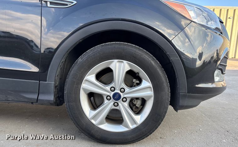image for item FG1571 2015 Ford Escape SE SUV