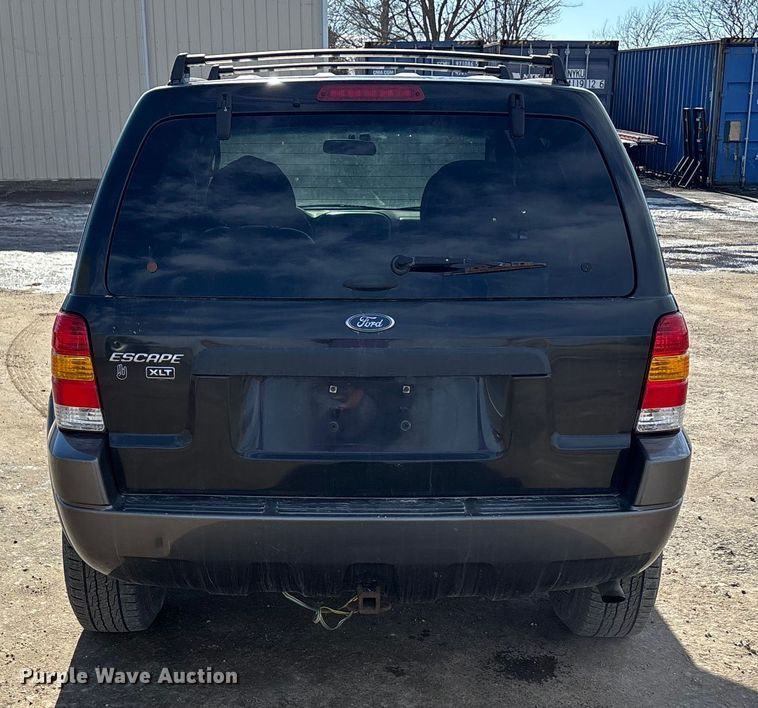 image for item FG1629 2004 Ford Escape 