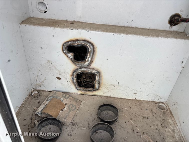 image for item FG1658 Knapheide 696–2 pickup truck utility bed