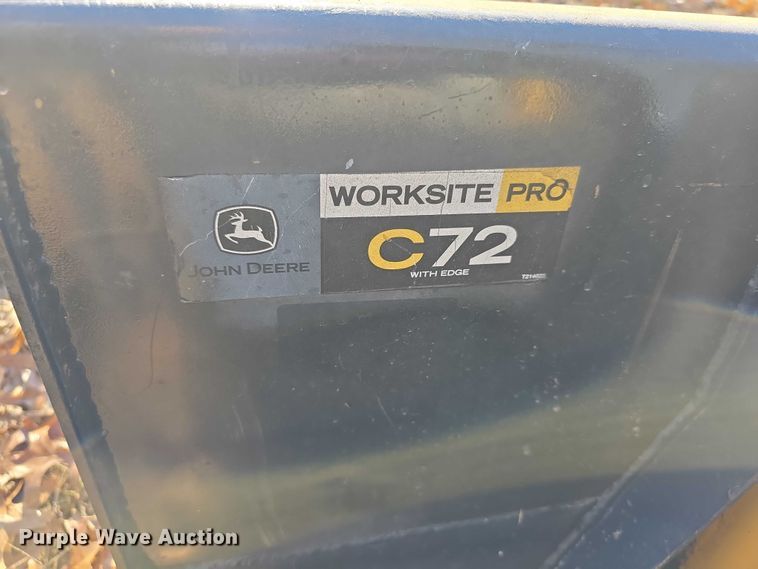 image for item FI0757 2013 John Deere 320D skid steer loader