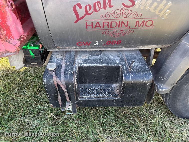 image for item FK0588 1986 GMC 7000 dump flatbed truck