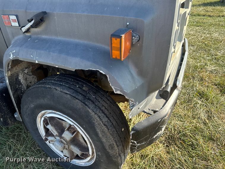 image for item FK0588 1986 GMC 7000 dump flatbed truck