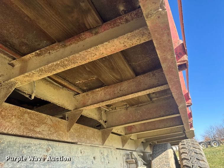 image for item FK0588 1986 GMC 7000 dump flatbed truck