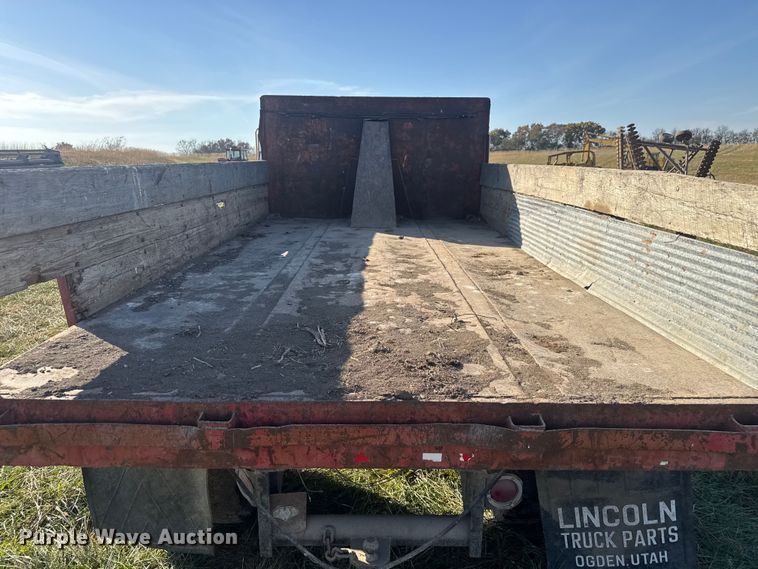 image for item FK0588 1986 GMC 7000 dump flatbed truck