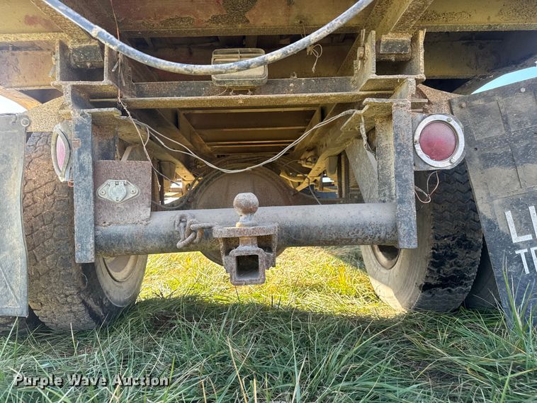 image for item FK0588 1986 GMC 7000 dump flatbed truck