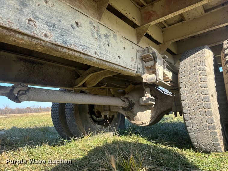 image for item FK0588 1986 GMC 7000 dump flatbed truck