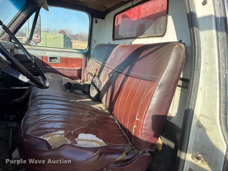 image for item FK0588 1986 GMC 7000 dump flatbed truck