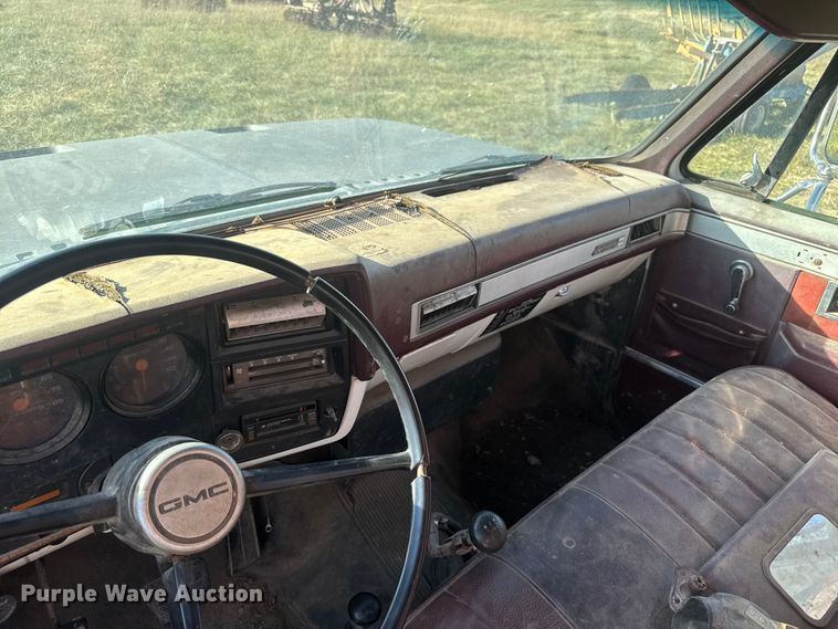 image for item FK0588 1986 GMC 7000 dump flatbed truck