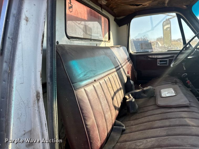 image for item FK0588 1986 GMC 7000 dump flatbed truck