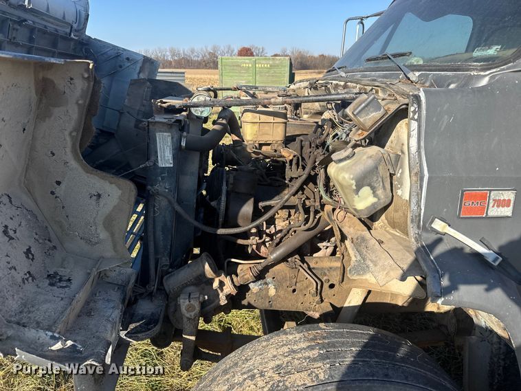 image for item FK0588 1986 GMC 7000 dump flatbed truck