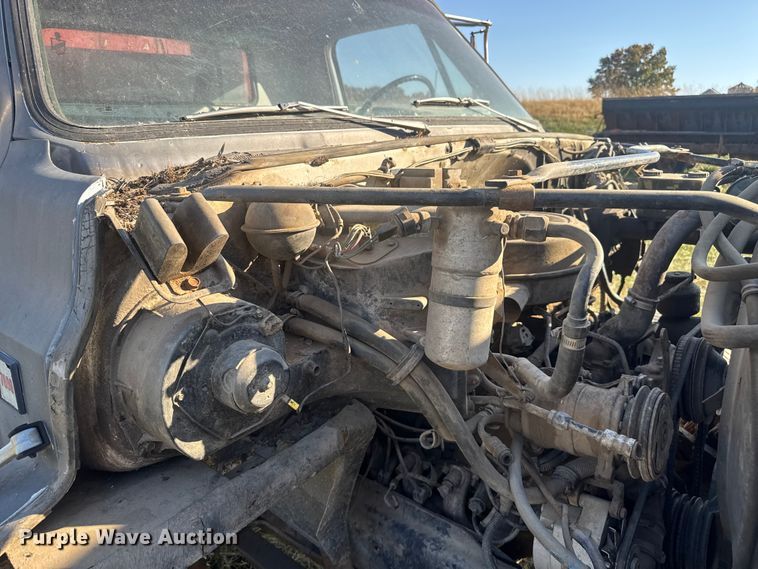 image for item FK0588 1986 GMC 7000 dump flatbed truck