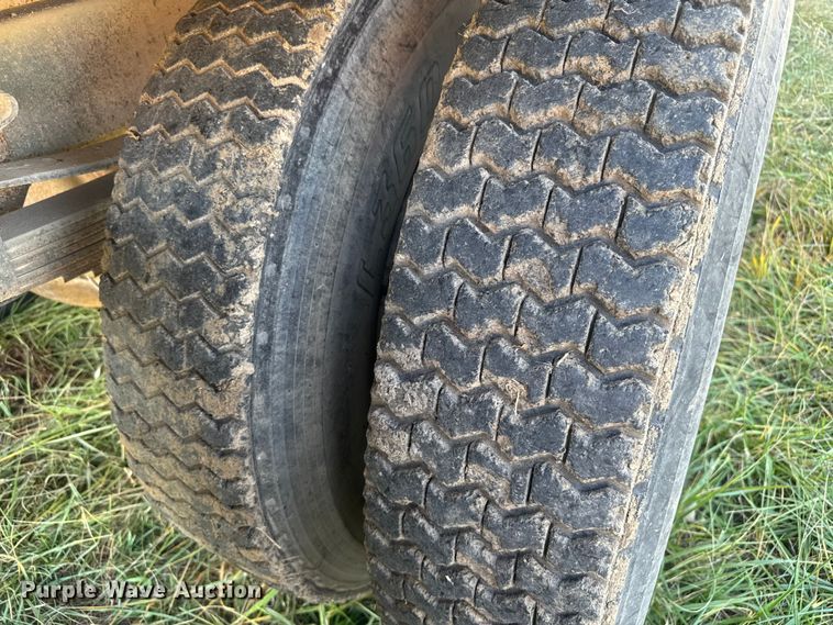 image for item FK0588 1986 GMC 7000 dump flatbed truck