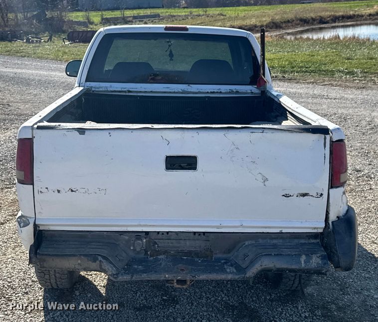 image for item FK0605 1996 Chevrolet S10 Ext. Cab pickup truck