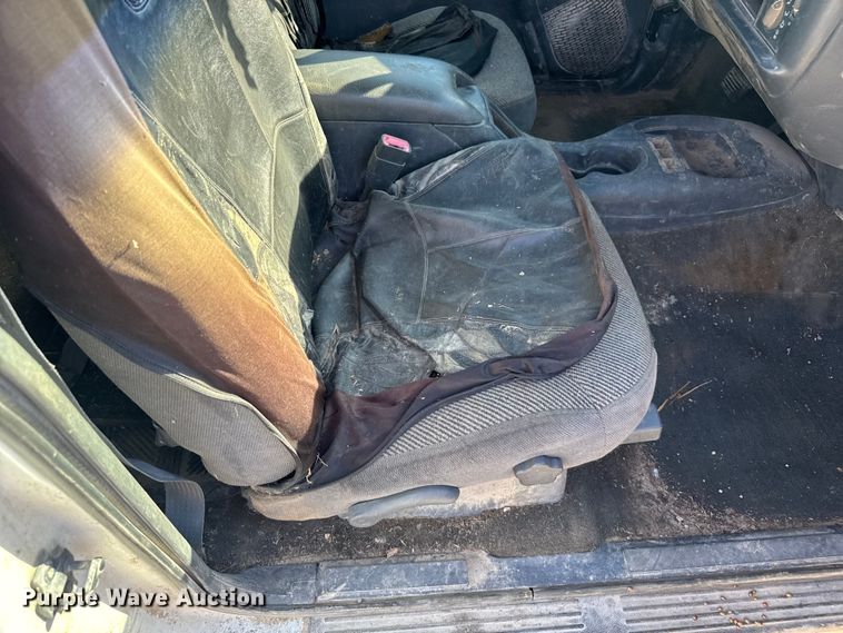 image for item FK0605 1996 Chevrolet S10 Ext. Cab pickup truck