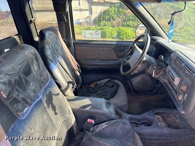 image for item FK0605 1996 Chevrolet S10 Ext. Cab pickup truck