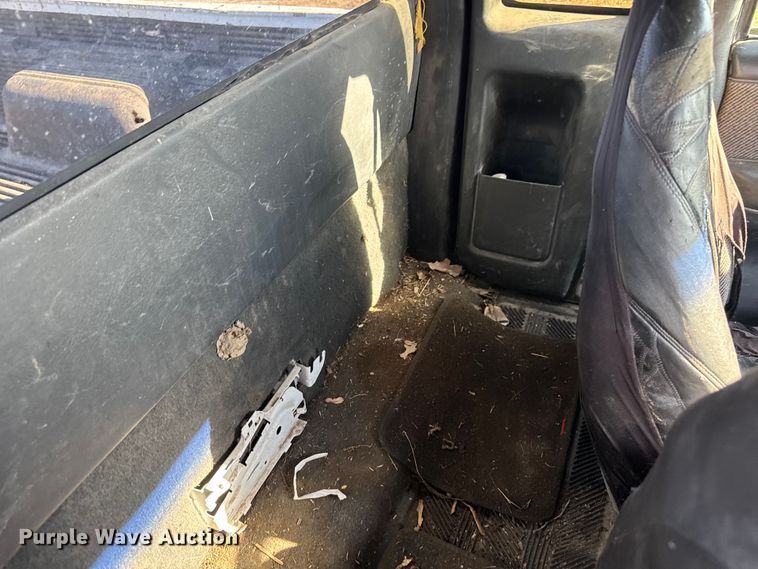 image for item FK0605 1996 Chevrolet S10 Ext. Cab pickup truck