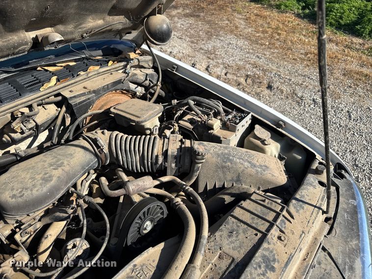 image for item FK0605 1996 Chevrolet S10 Ext. Cab pickup truck