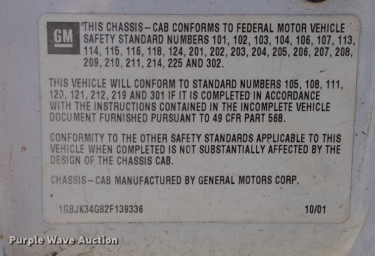 image for item FK0895 2002 Chevrolet Silverado 3500 flatbed pickup truck