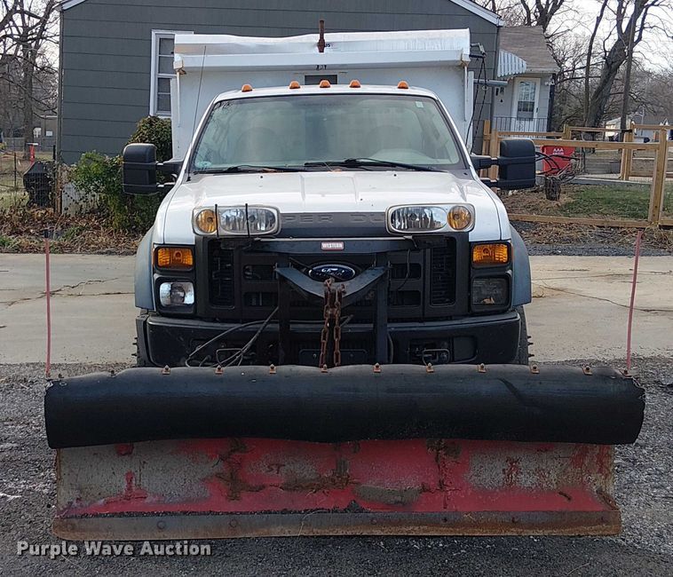 image for item FK0911 2008 Ford F550 dump truck