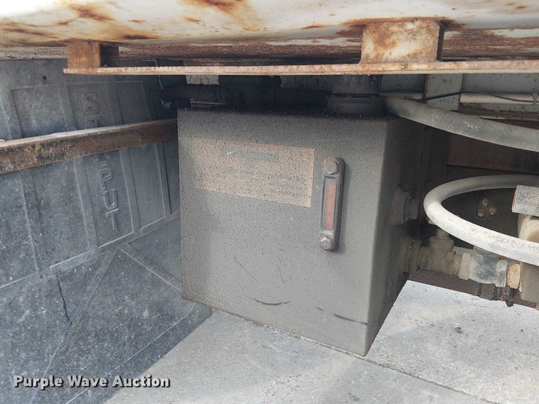 image for item FK0911 2008 Ford F550 dump truck