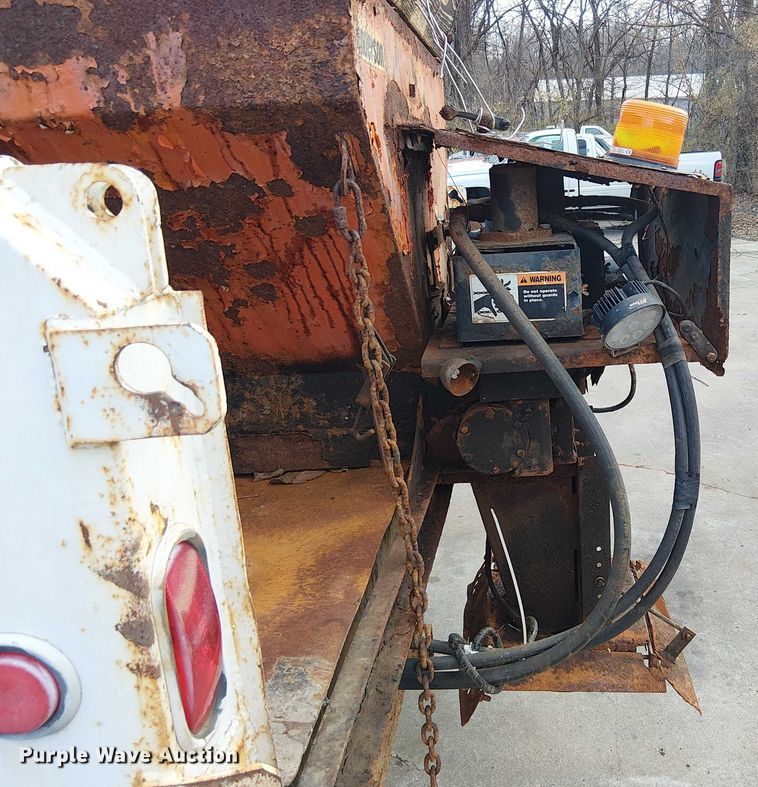 image for item FK0911 2008 Ford F550 dump truck