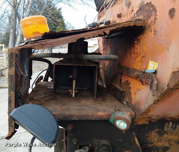 image for item FK0911 2008 Ford F550 dump truck