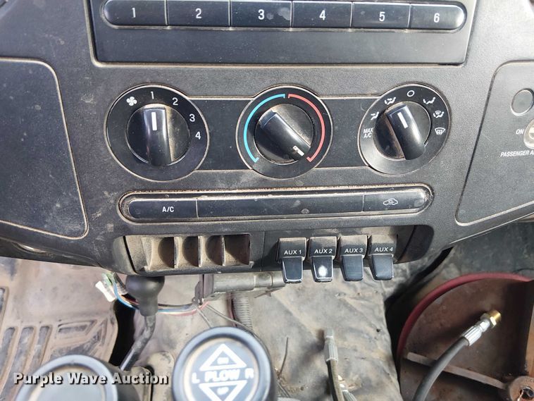 image for item FK0911 2008 Ford F550 dump truck