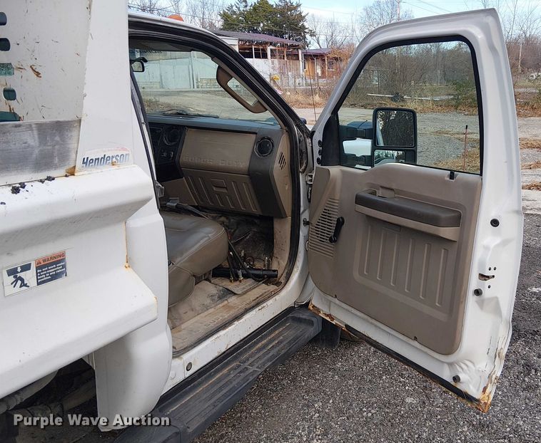 image for item FK0911 2008 Ford F550 dump truck