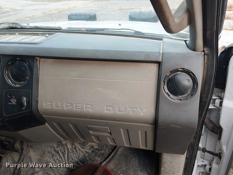 image for item FK0911 2008 Ford F550 dump truck