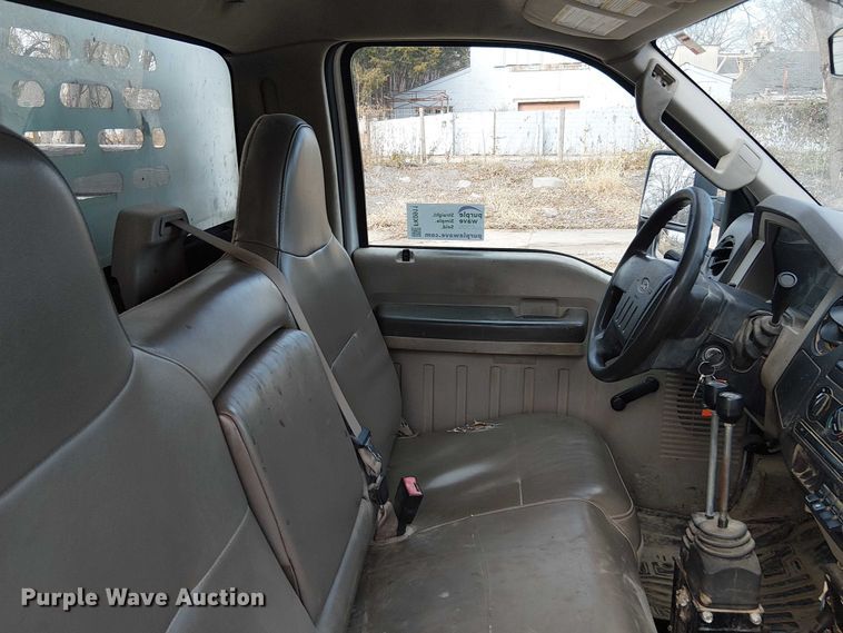 image for item FK0911 2008 Ford F550 dump truck