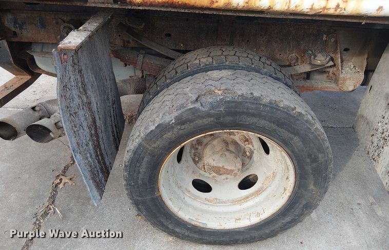 image for item FK0911 2008 Ford F550 dump truck