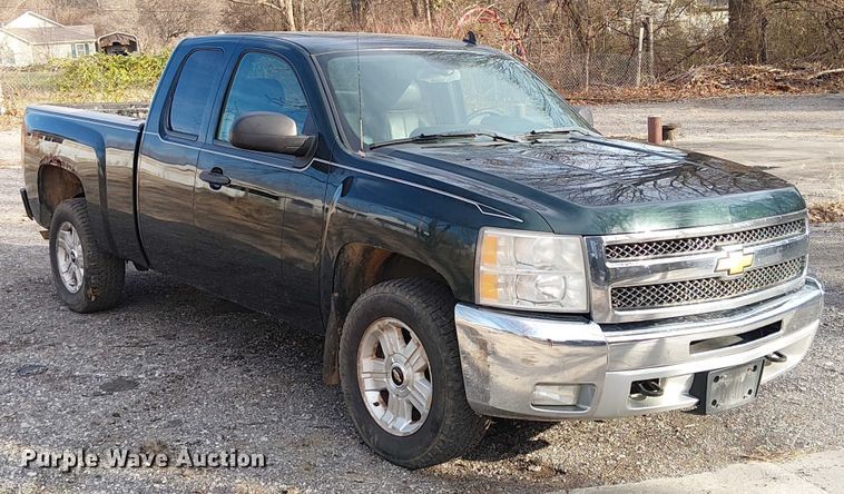 image for item FK0912 2013 Chevrolet Silverado 1500 Ext. Cab pickup truck