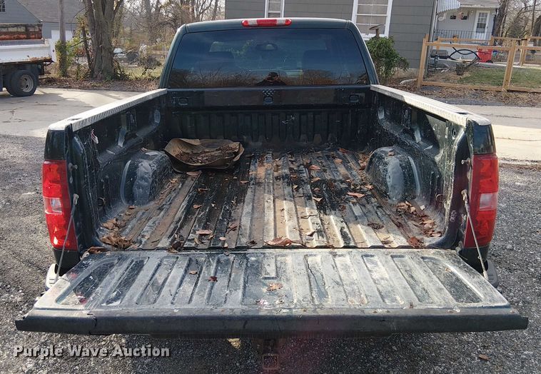 image for item FK0912 2013 Chevrolet Silverado 1500 Ext. Cab pickup truck