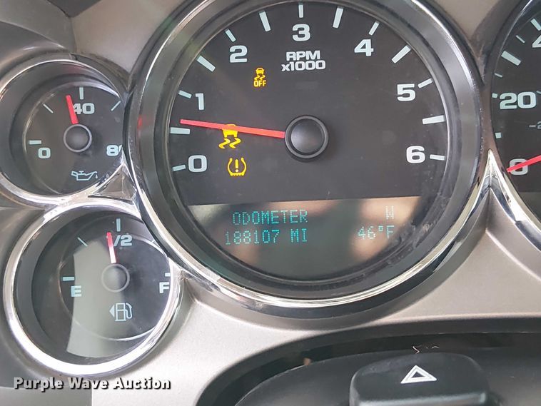 image for item FK0912 2013 Chevrolet Silverado 1500 Ext. Cab pickup truck