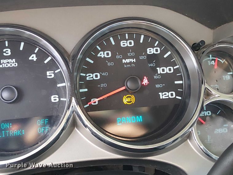 image for item FK0912 2013 Chevrolet Silverado 1500 Ext. Cab pickup truck